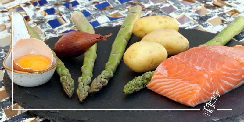 spargeln an hollandaise mit lachs